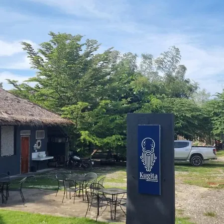 Kugita Bed And Dine Hostel