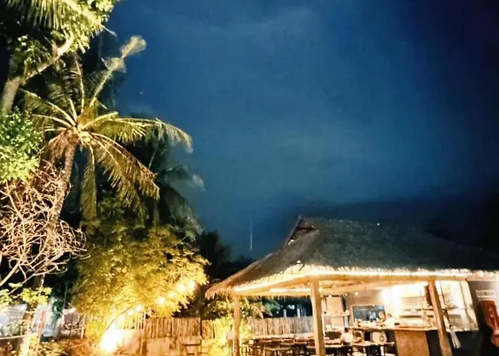 Kugita Bed And Dine Hostal Moalboal