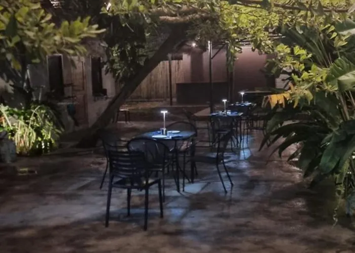 Hostal Kugita Bed And Dine