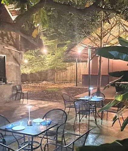Hostal Kugita Bed And Dine